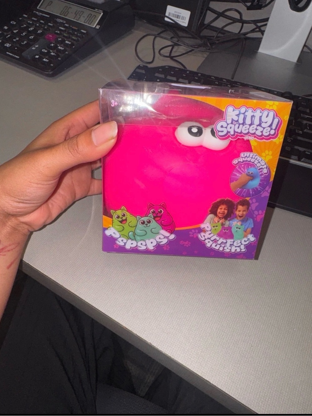 KITTY SQUEEZEE VIRAL JUMBO SQUISHY